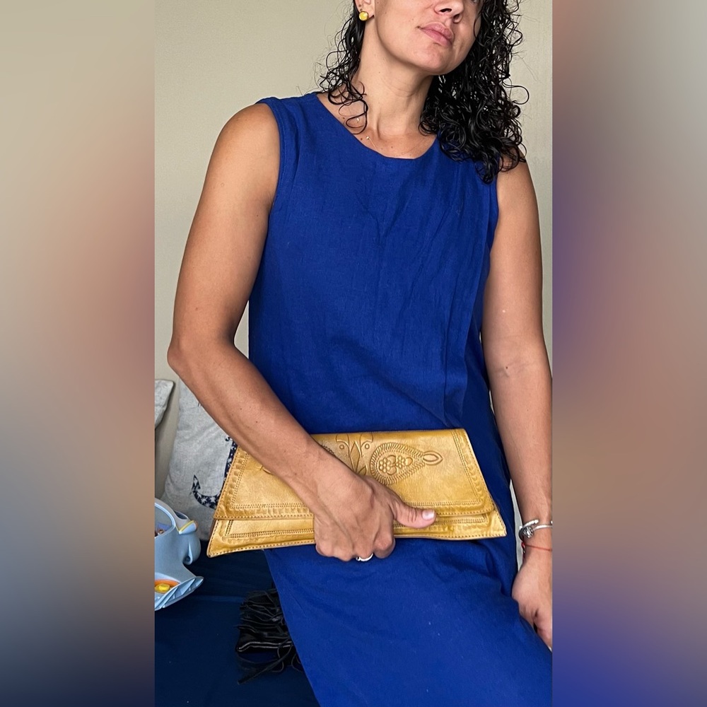 100% leather handmade dark mustard, color
